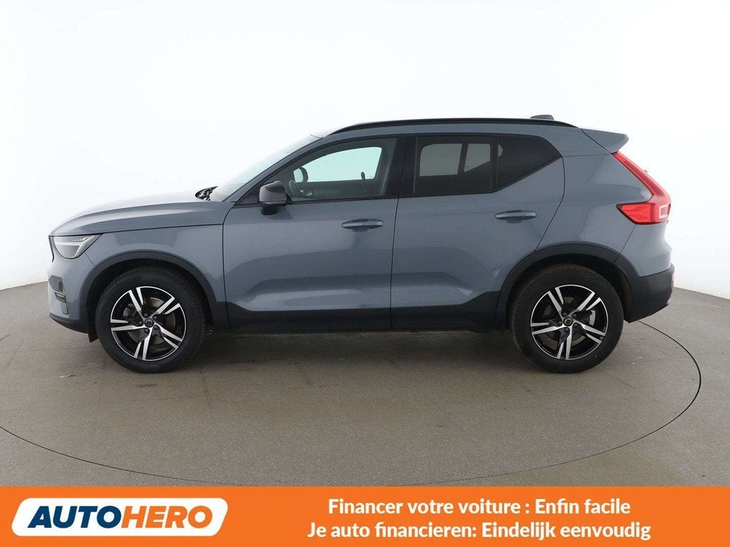 Volvo XC40 2.0 B4 Mild-Hybrid Plus Dark 2WD (bj 2023), Auto's, 197 pk, 145 kW, Gebruikt, 1688 kg