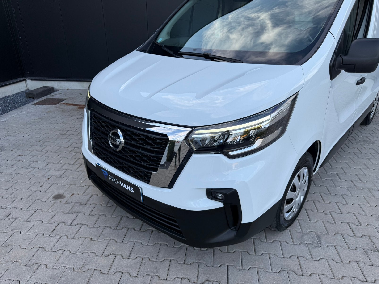 Nissan Primastar L2 | 130 PK|LED|Cruise|Airco|Parkeersen|BTW, Auto's, Voorwielaandrijving, Stof, 4 cilinders, Wit