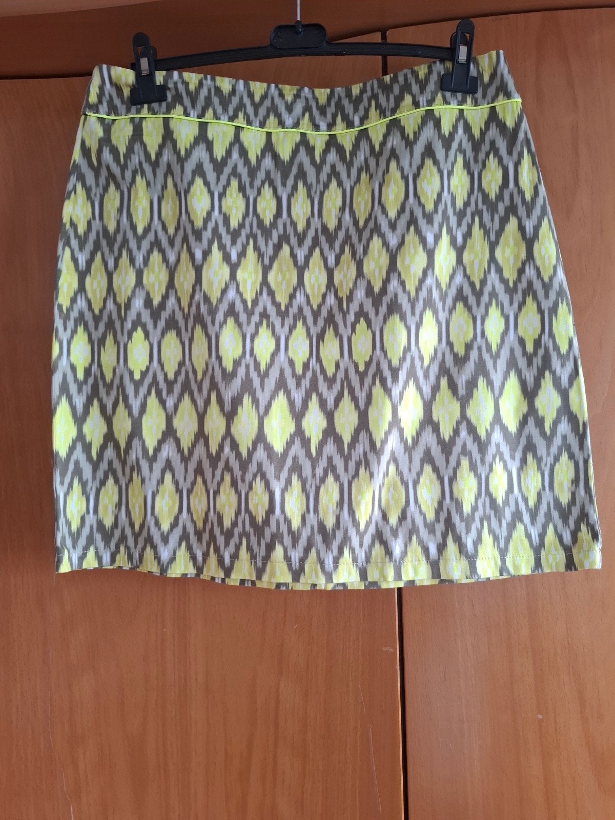 rokje, Kleding | Dames, Lola & Liza, Maat 42/44 (L), Ophalen of Verzenden, Knielengte