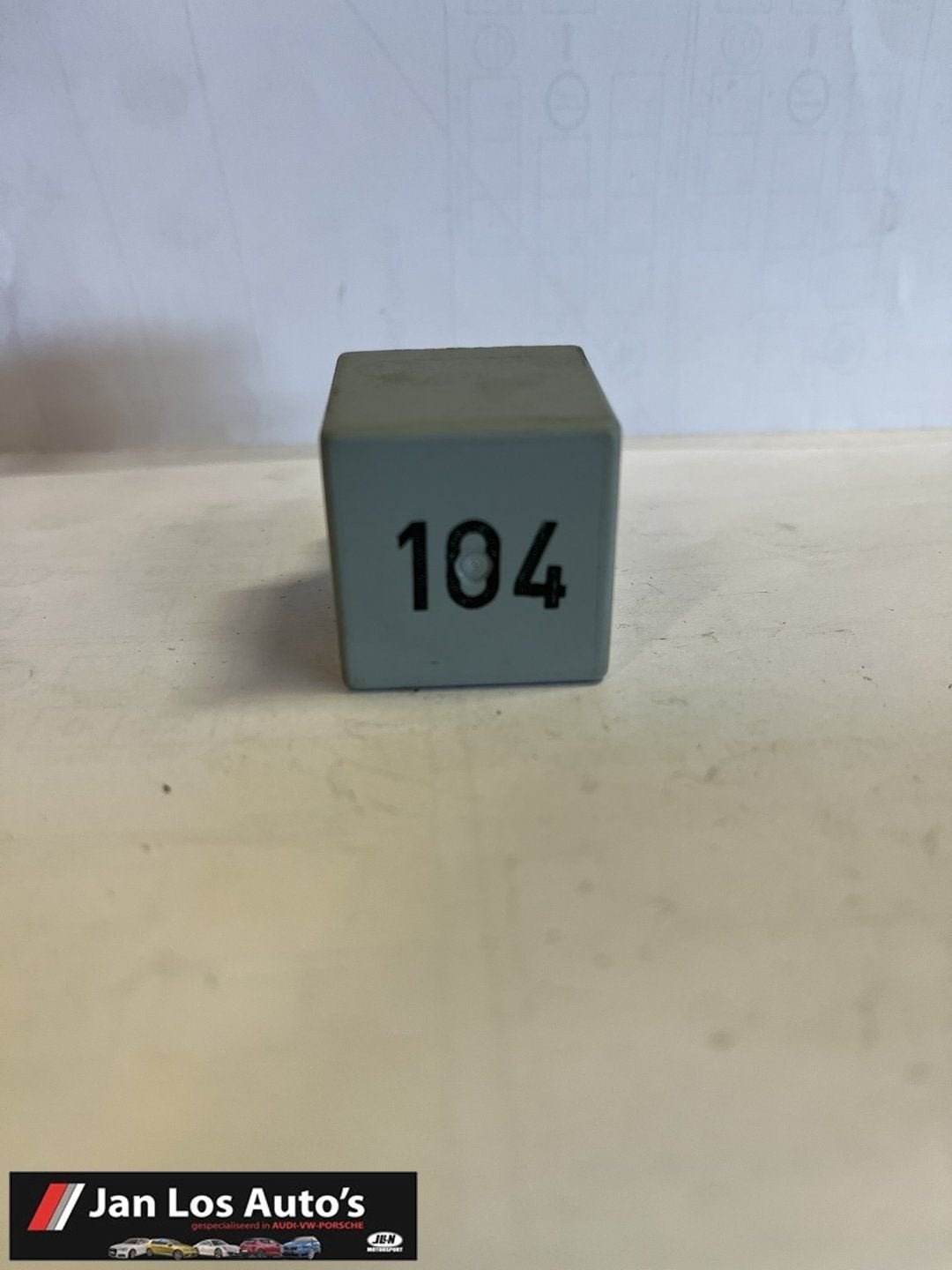 Voorgloei relais 104 VW 357911253A, -, Utilisé, -, -