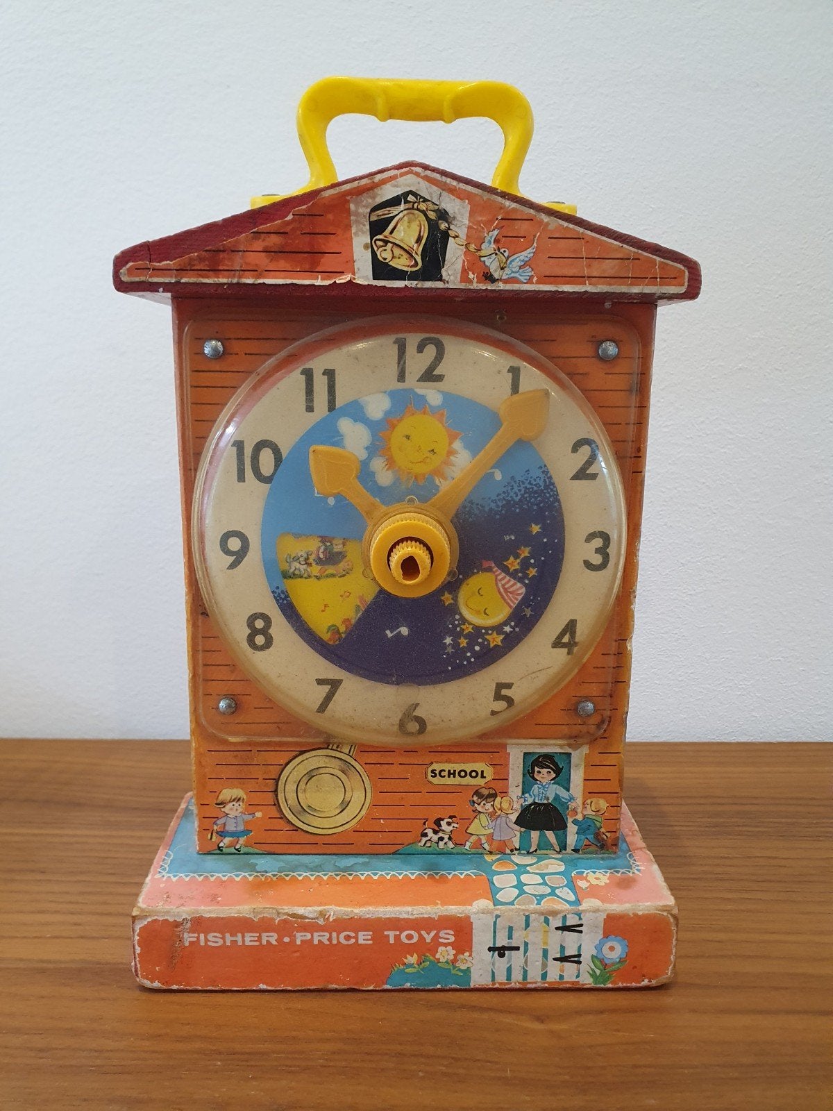 Vintage Fisher Price  teaching clock, Enfants & Bébés, Jouets | Fisher-Price, Enlèvement ou Envoi