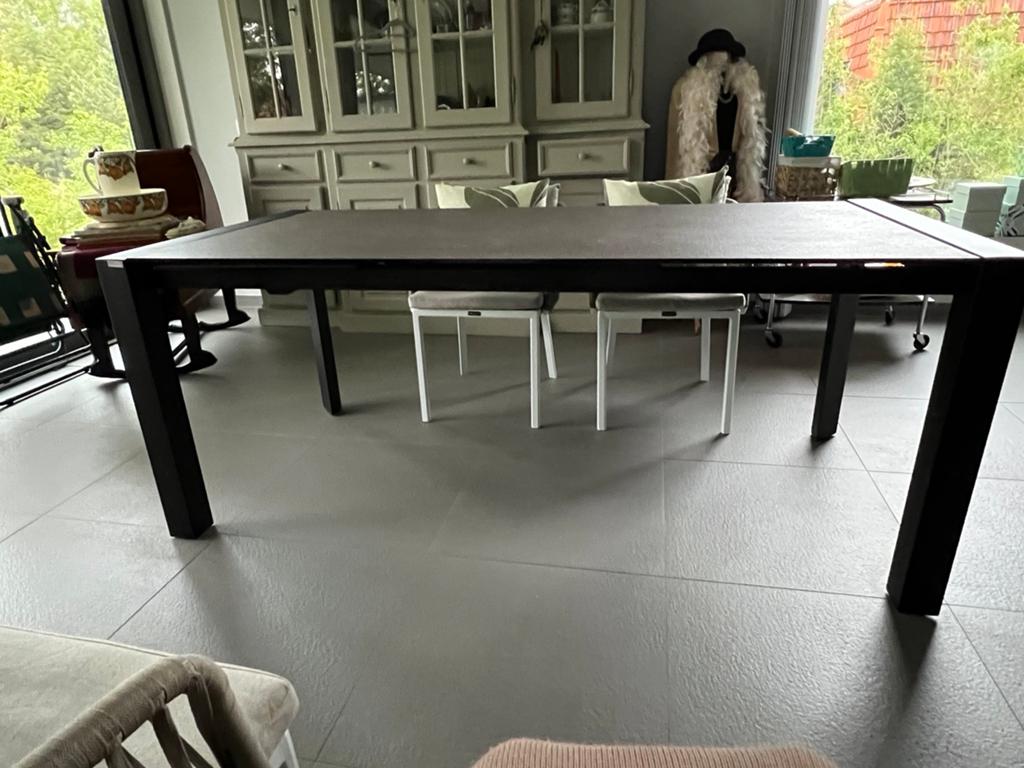 Eettafel XOOON, Maison & Meubles, Tables | Tables à manger, Enlèvement, Comme neuf