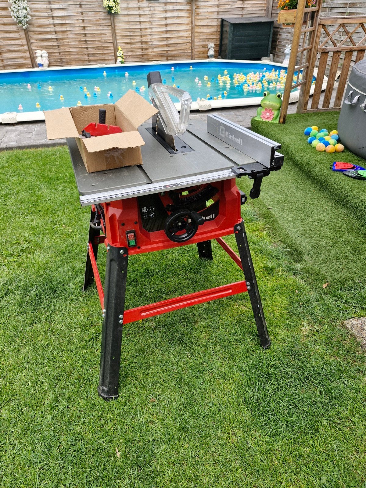 cirkelzaag. einhell 220v, 1200 watts ou plus, Einhell, Comme neuf, Enlèvement