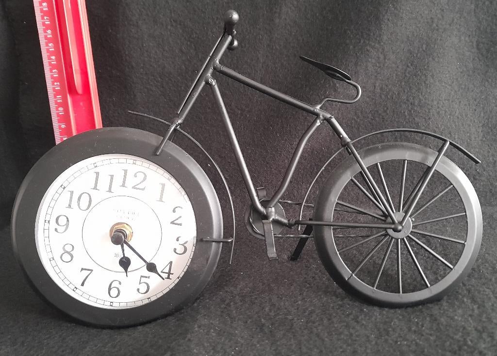 Klok in Fiets, Huis en Inrichting, Woonaccessoires | Klokken, Ophalen of Verzenden, Staande klok