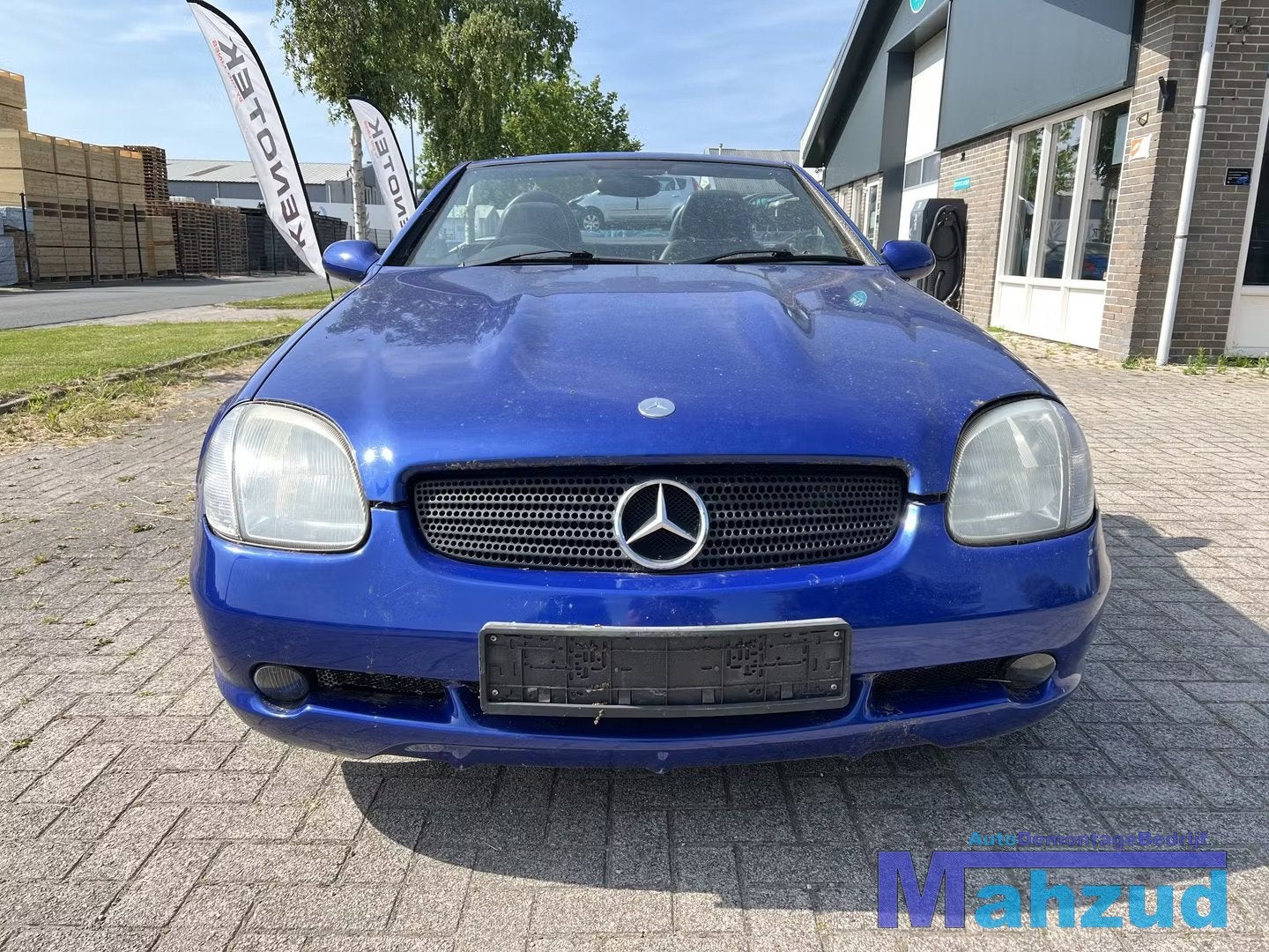 SLK R170 2.3 kompressor Blauw 352 111973 demontage onderdele, Mercedes-Benz AG, Mercedes-Benz, Utilisé, Mercedesstrasse 120
70372  Stuttgart, DE