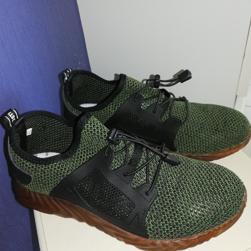 Veiligheidsschoenen maat 42, Bricolage & Construction, Vêtements de sécurité, Enlèvement ou Envoi, Neuf