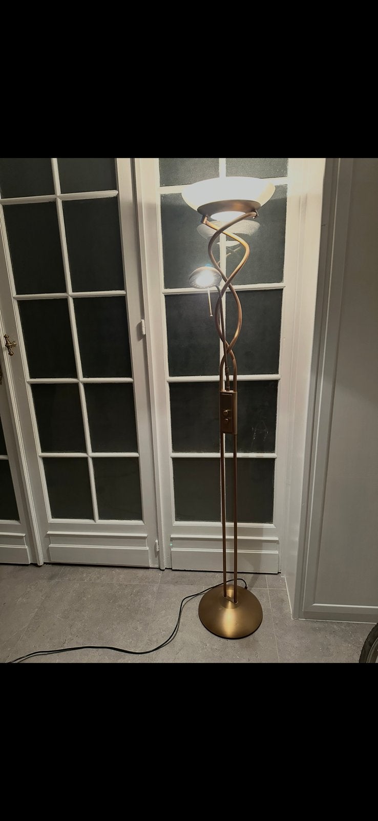 Lampadaire, livraison gratuite sur Bruxelles, Maison & Meubles, Enlèvement, Comme neuf