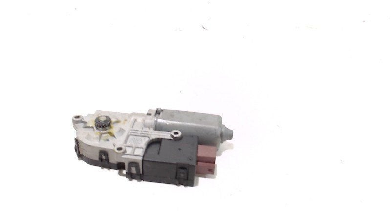 Motor open dak Mercedes-Benz CLS-Klasse, Onderdelen@venauto.nl, Van der Ven Autorecycling B.V., Ettenseweg 76, 4706 PB Roosendaal, The Netherlands