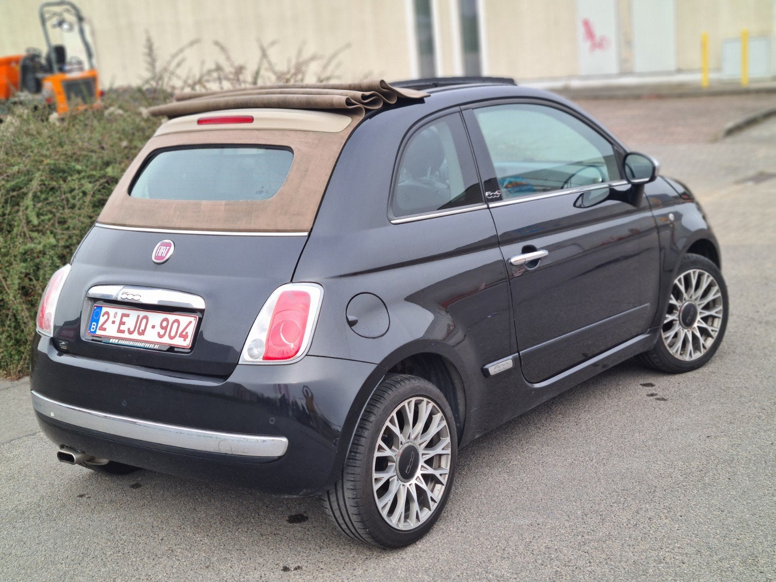 Fiat 500 cabrio 12 ess 170mkm 2014 cuir rouge 4500€, Auto's, Fiat, Euro 5, Cabriolet, Zwart, Leder