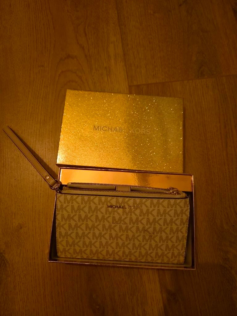 Portemonee michael kors, Handtassen en Accessoires, Ophalen