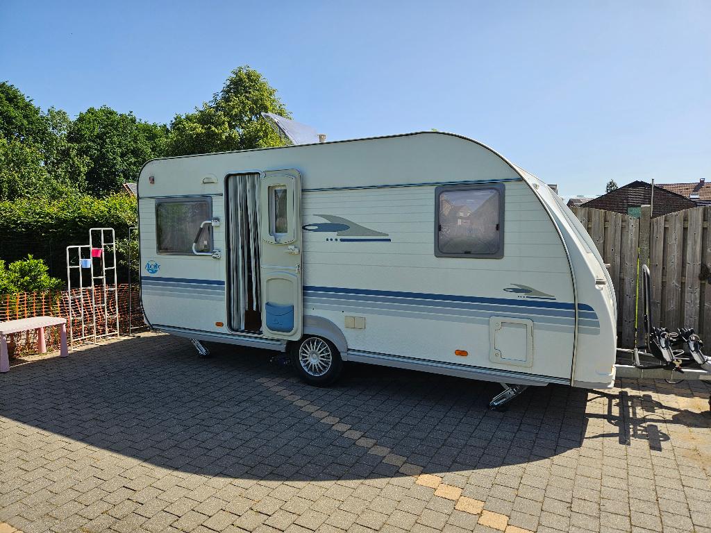 Adria caravan 4 pers, Treinzit, Particulier, Schokbreker, Adria