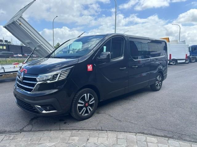 Renault Trafic  Automaat   6 Plaatsen, Auto's, Bestelwagens en Lichte vracht, Automaat, Renault, Zwart, Bedrijf