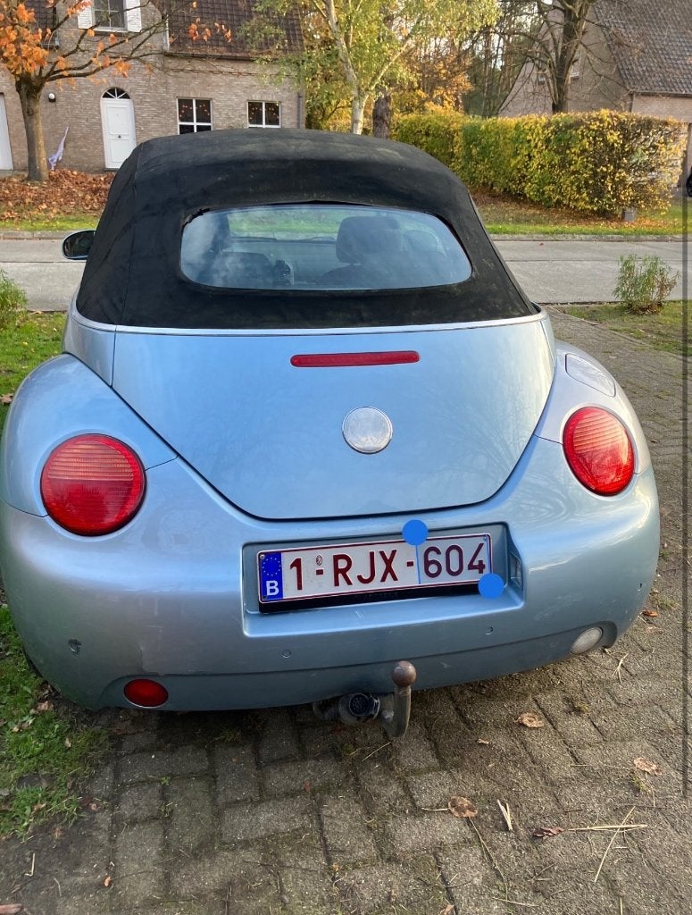 Volkswagen cabrio zo mee te nemen vandaag nog 1000euro!!!, Auto's, Voorwielaandrijving, 4 zetels, Stof, Beetle (Kever)