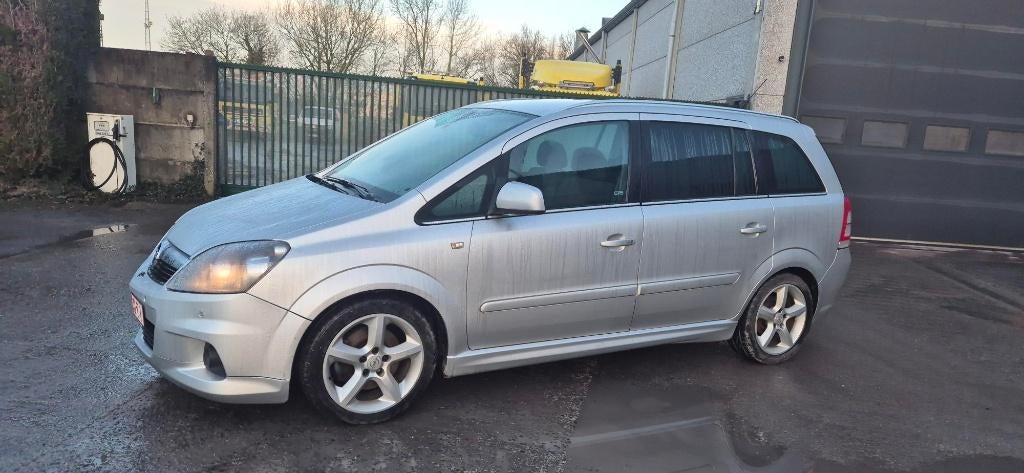 Opel Zafira 1.7 DIESEL  - 7 PLACES, Autos, Argent ou Gris, Achat, Entreprise, 7 places