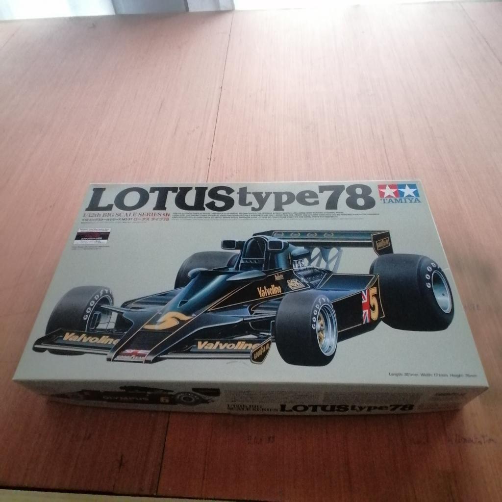 Lotus MKIII Tamiya 1/12 + décals Impérial Studio 27, Auto, Groter dan 1:32, Nieuw, Ophalen of Verzenden