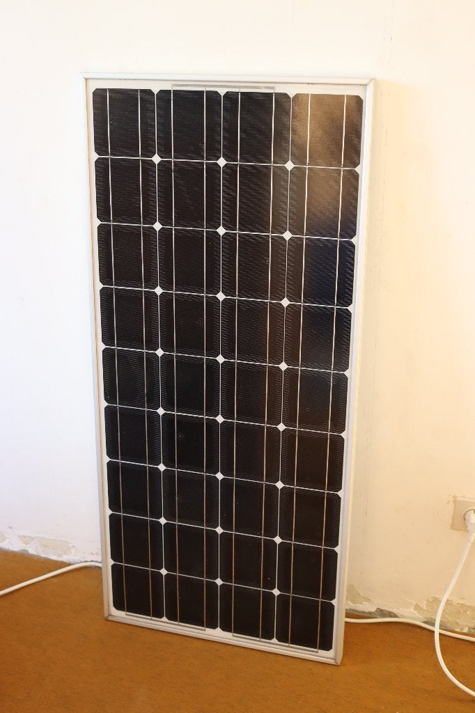 Zonnepaneel 90W met omvormer naar 12/24V, Bricolage & Construction, Panneaux solaires & Accessoires, Enlèvement, Utilisé, Système complet