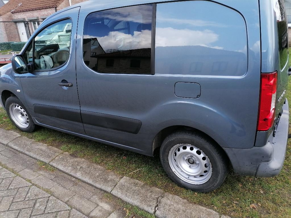 BERLINGO LIGHT CARGO, CLIMATISATION, PORTE COULISS, 16hdi, Achat, Alarme, Diesel, Particulier