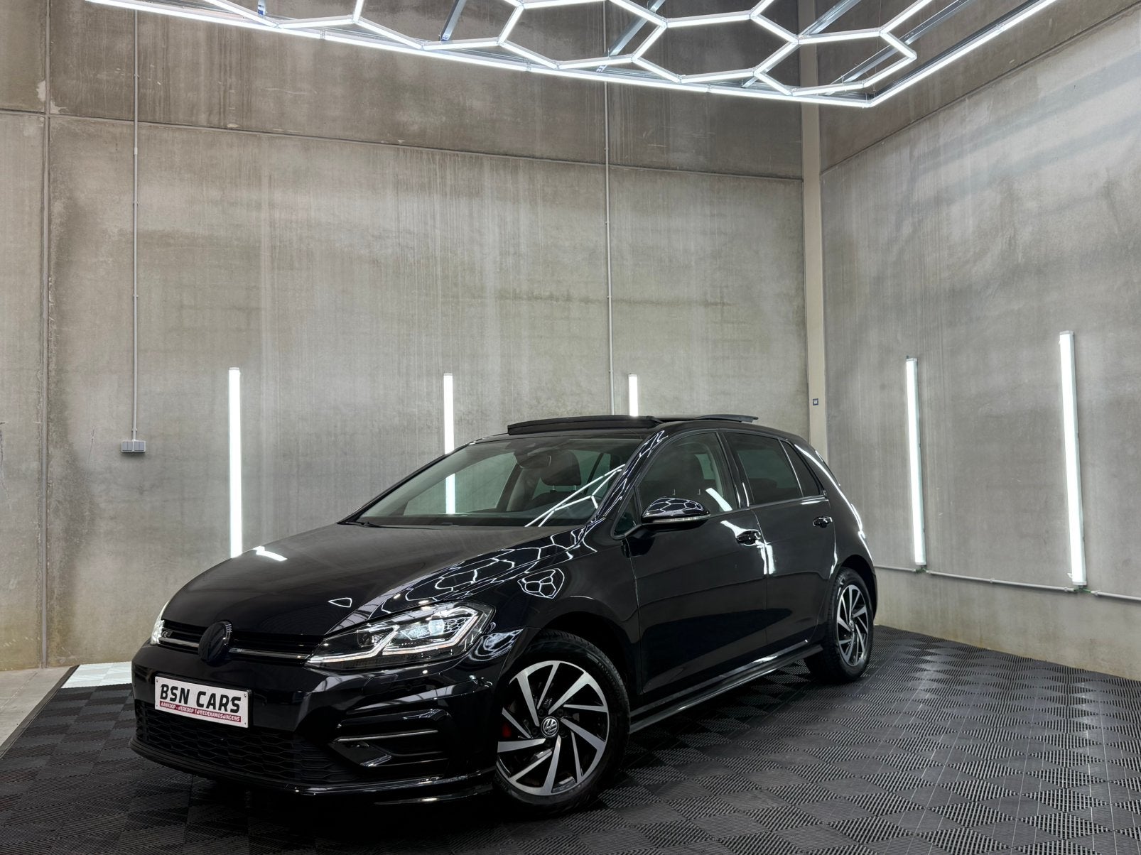 VOLKSWAGEN GOLF7/JOIN/PANO/CAMERA/CARPLAY/LED/ACC/LANE/GRNTI, Auto's, Stof, https://public.car-pass.be/vhr/8926124b-44cf-4ede-9aa9-5a6b375a29a0