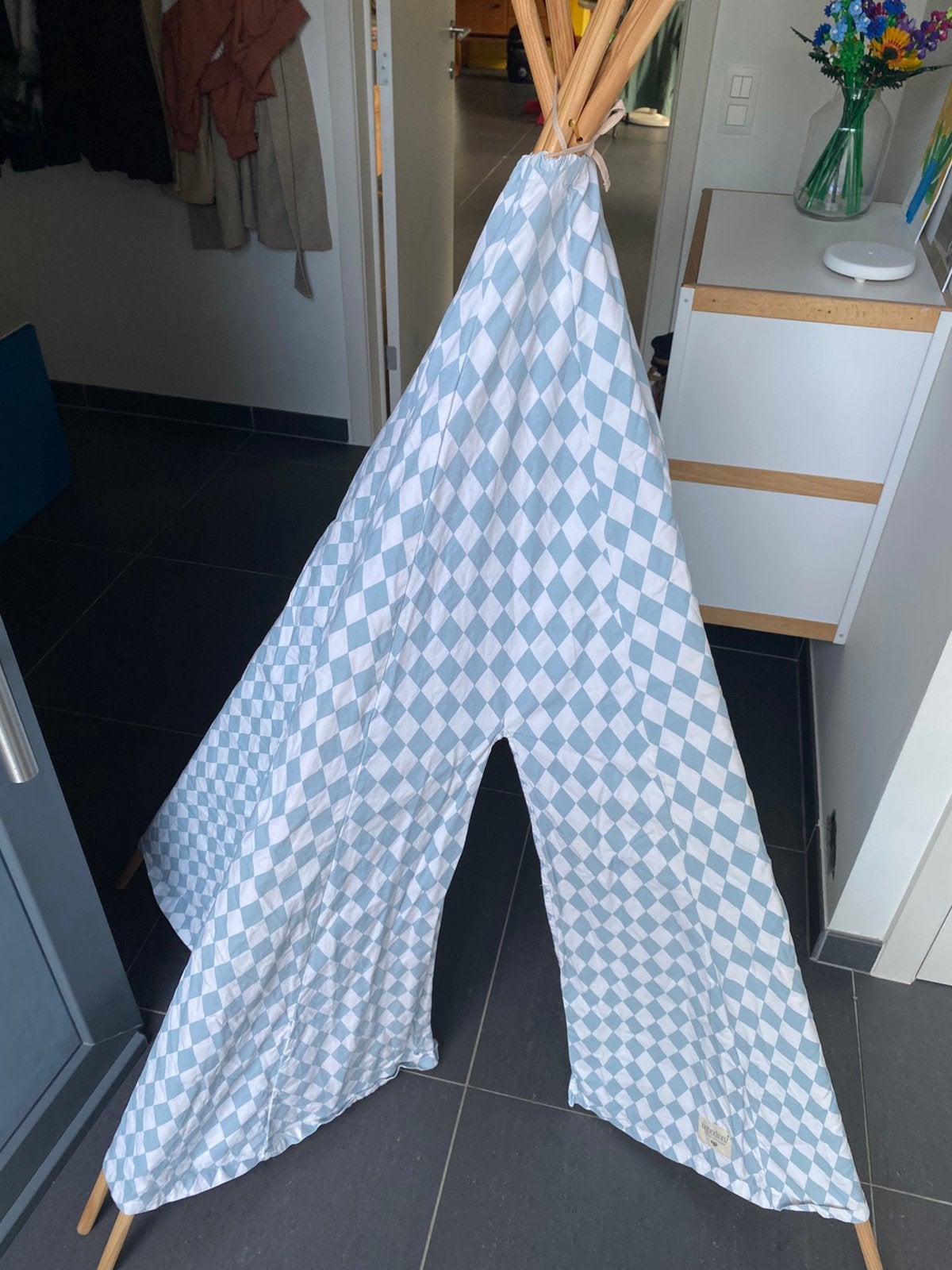 Tipi met speelmat Nobodinoz, Enlèvement, Comme neuf