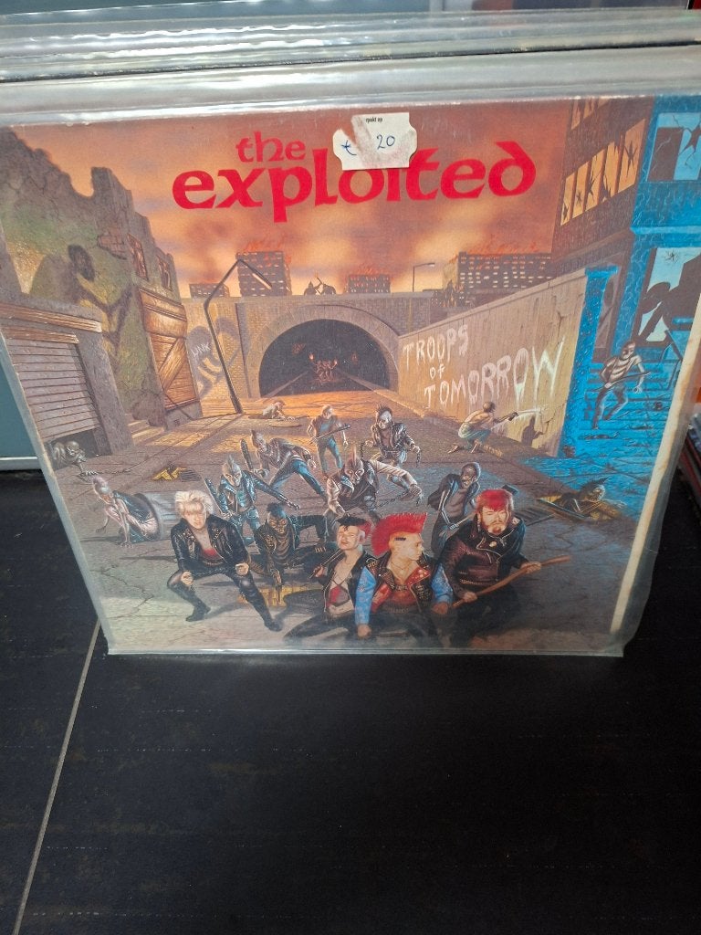 lp - the exploited - troops of tomorrow - bak 4, Cd's en Dvd's, LP, Gebruikt, Overige genres, Ophalen of Verzenden