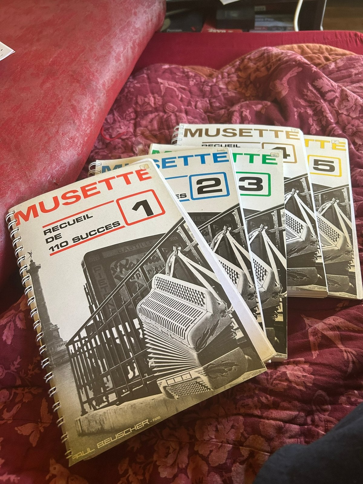 LIVRES DE PARTITIONS POUR ACCORDÉON MUSETTE 1 À 5, Livres, Musique, Comme neuf, Enlèvement ou Envoi