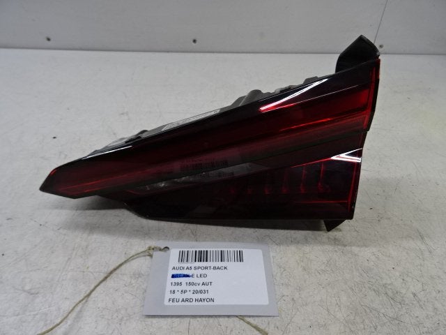ACHTERLICHT RECHTS ACHTERKLEP Audi A5 Sportback (F5A / F5F), Gebruikt, Mevr. I. Hauben, Audi, Rue de l'Espoir 34 34
4030  GRIVEGNÉE, BE