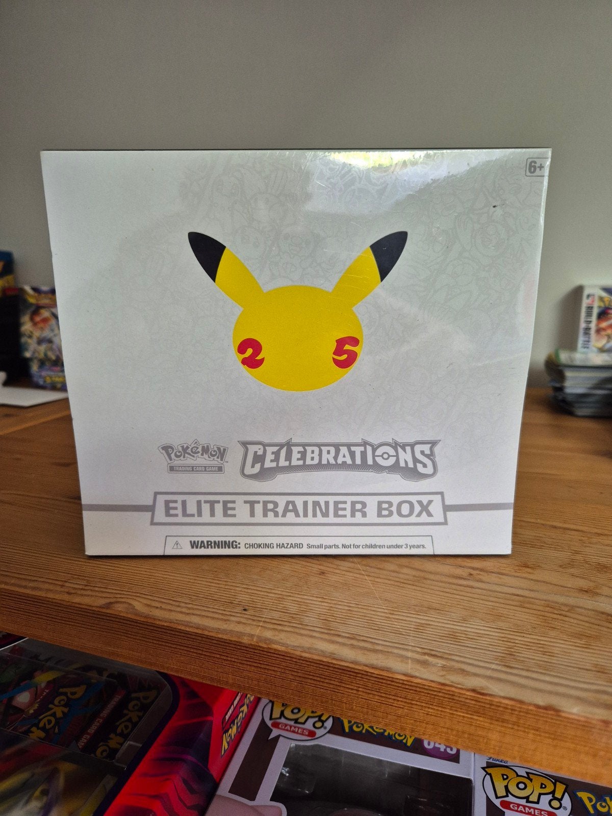 pokemon 25 celebrations etb, Enlèvement ou Envoi