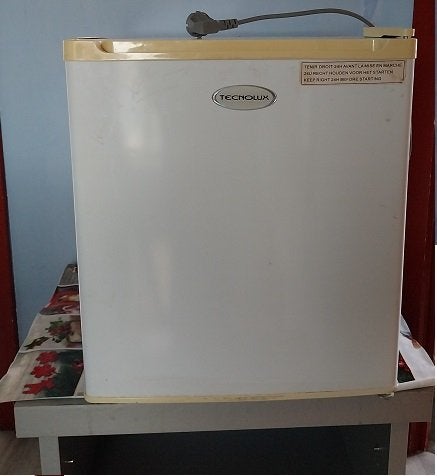 frigo Technilux ,tel quel, fonctionne très bien , voir infos, Enlèvement