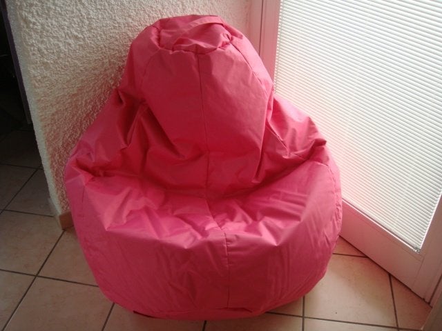 Pouf Fuschia pour déco ou autre, Enlèvement, Comme neuf, Rose, Pouf
