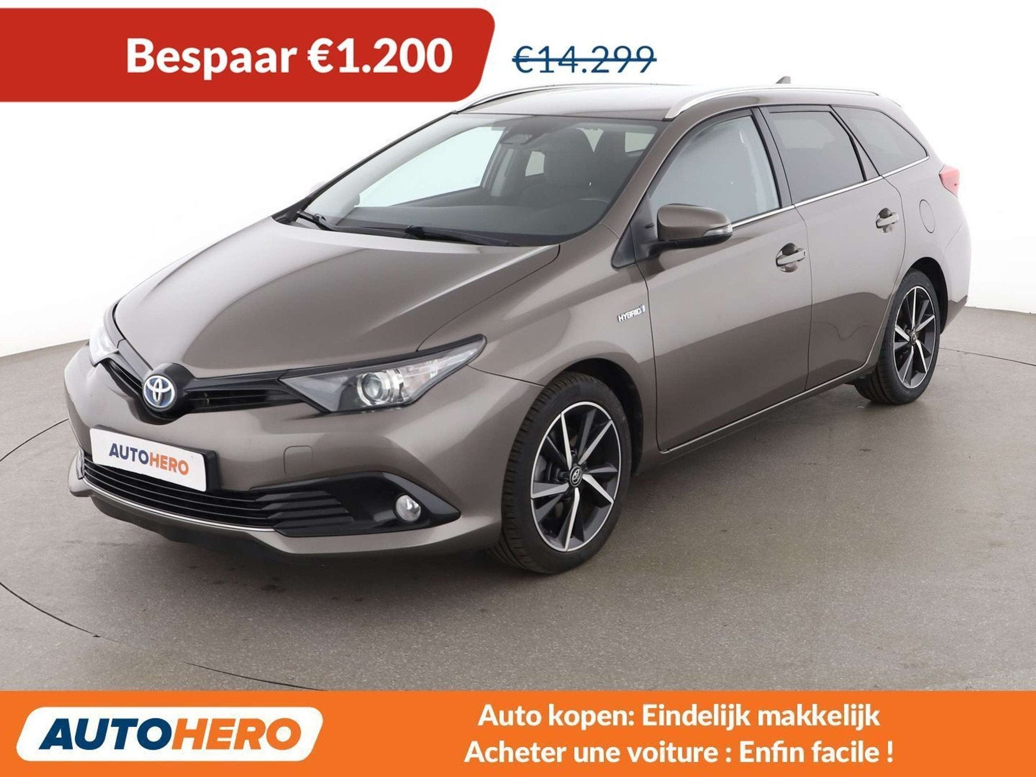 Toyota Auris 1.8 Hybrid Active (automatique), 100 kW, Achat, 5 portes, https://public.car-pass.be/vhr/2f04d991-f678-437d-a20f-4845a5a355a6