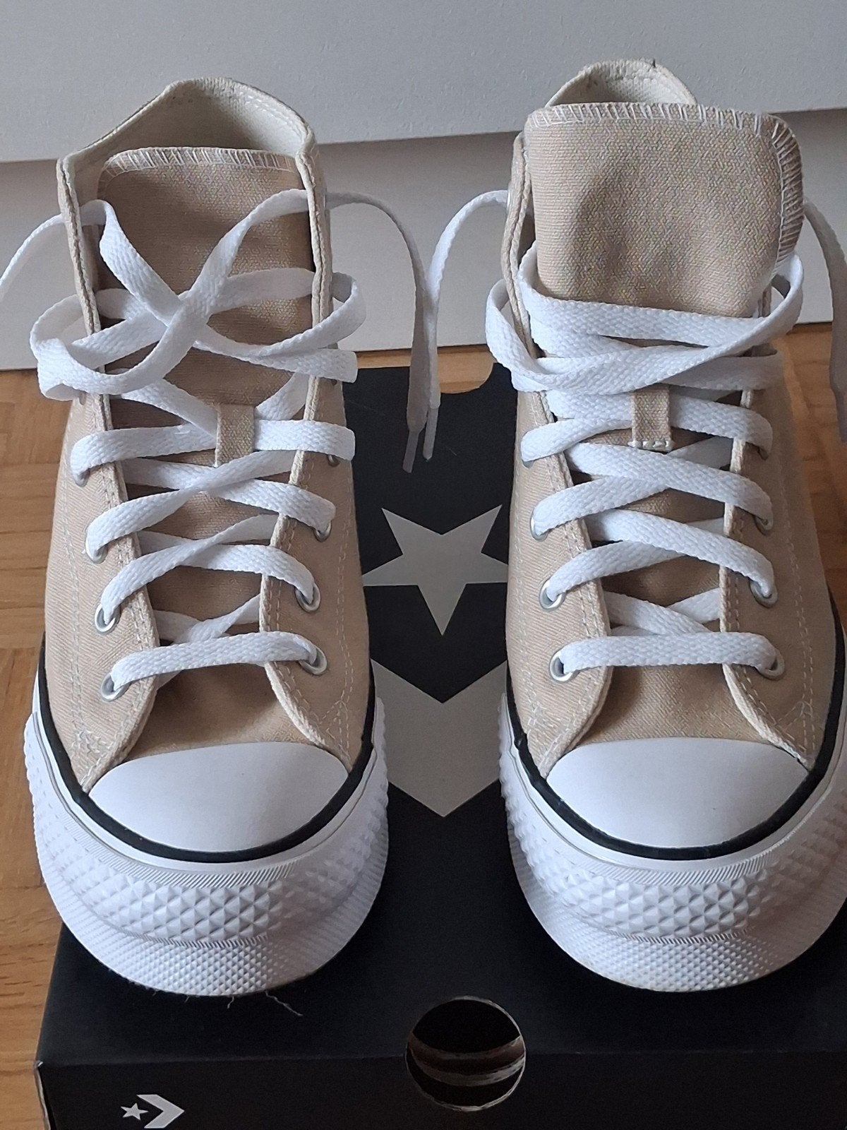 Baskets montantes beiges Converse Kid taille 37, Vêtements | Femmes, Chaussures, Neuf, VANS /ALL-STAR Converse, Enlèvement ou Envoi