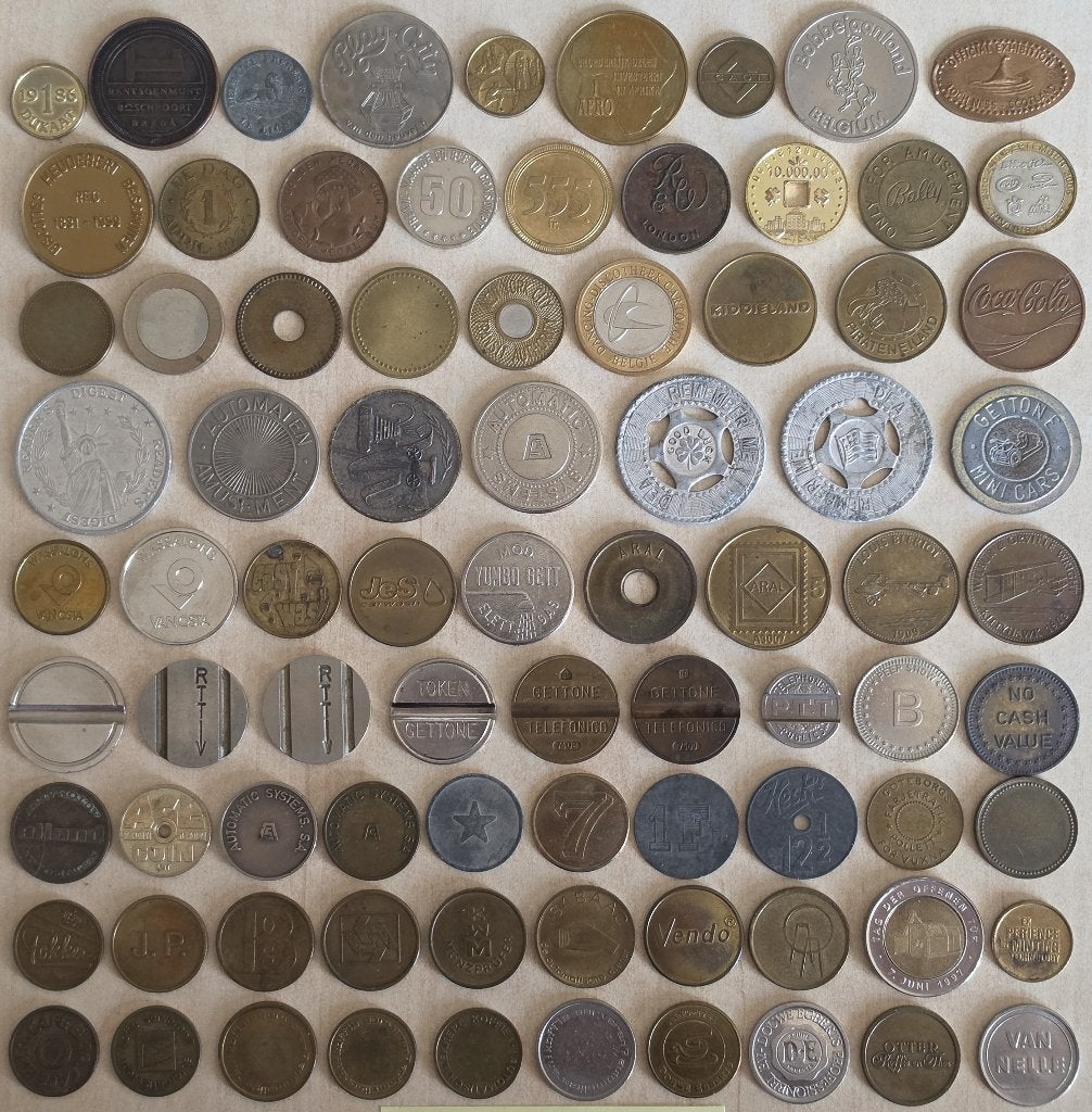 Lot 82 Verschillende Tokens Penningen Jetons enz..., Enlèvement ou Envoi