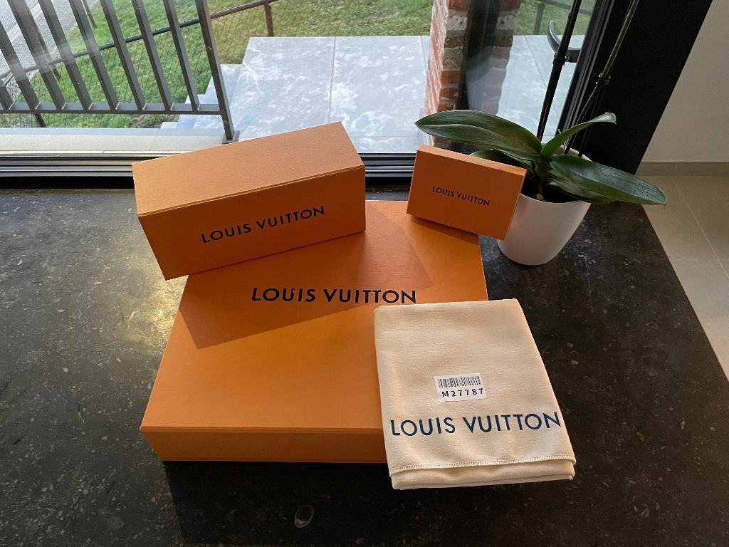 Boîtes vides de sacs à main - bijou, Enlèvement