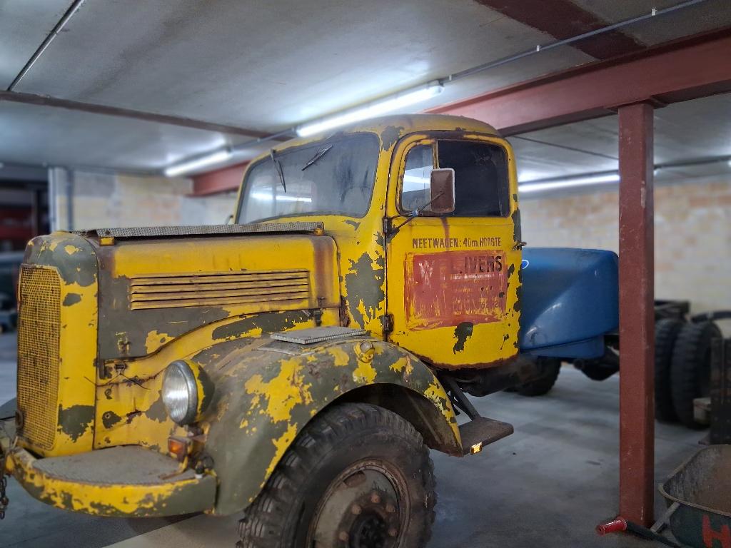 Oldtimer mercedes vrachtwagen, Auto's, Oldtimers, Geel, Vierwielaandrijving, Particulier, 4x4