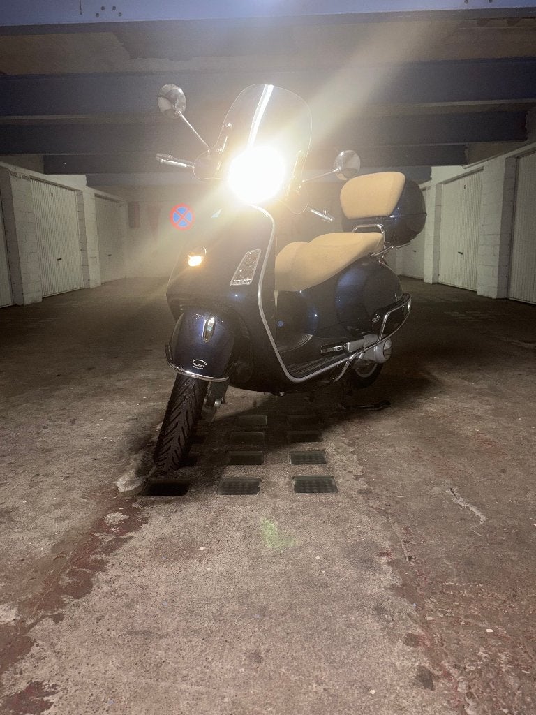 Vespa GTS 250 – donkerblauw – wordt gekeurd voor verkoop, Motoren, 250 cc, Scooter, Occasion, Particulier