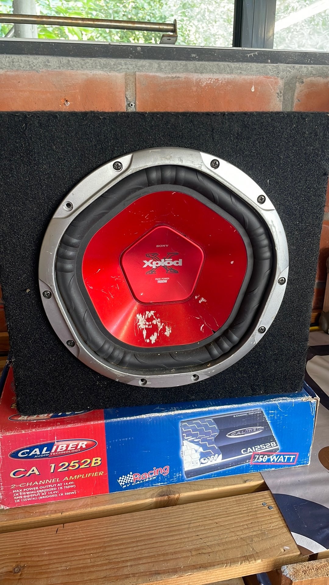 Subwoofer+kast en versterker, Ophalen, Gebruikt