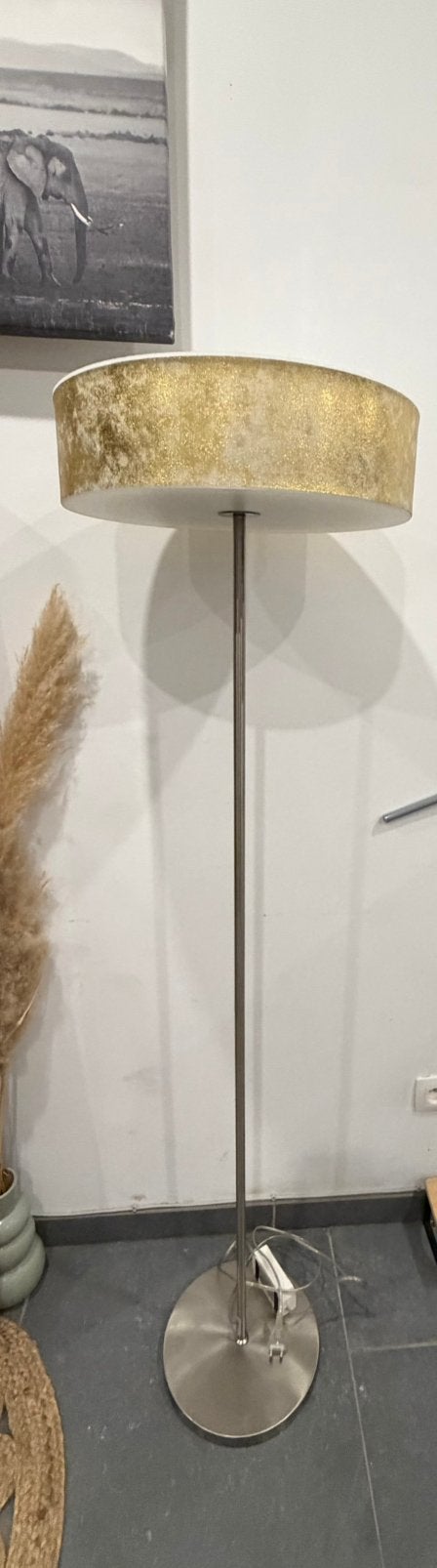 Lampe pour salon ou autres en or, Maison & Meubles, Lampes | Lampadaires, Enlèvement, Comme neuf