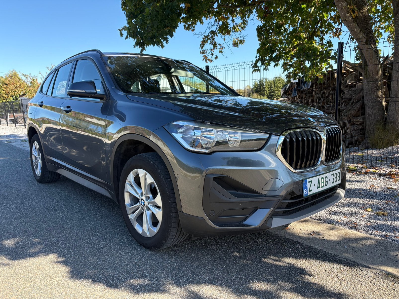 Bmw X1 18i//1st prop// 1 jaar garantie, Voorwielaandrijving, Dealer onderhouden, Euro 6, Bedrijf