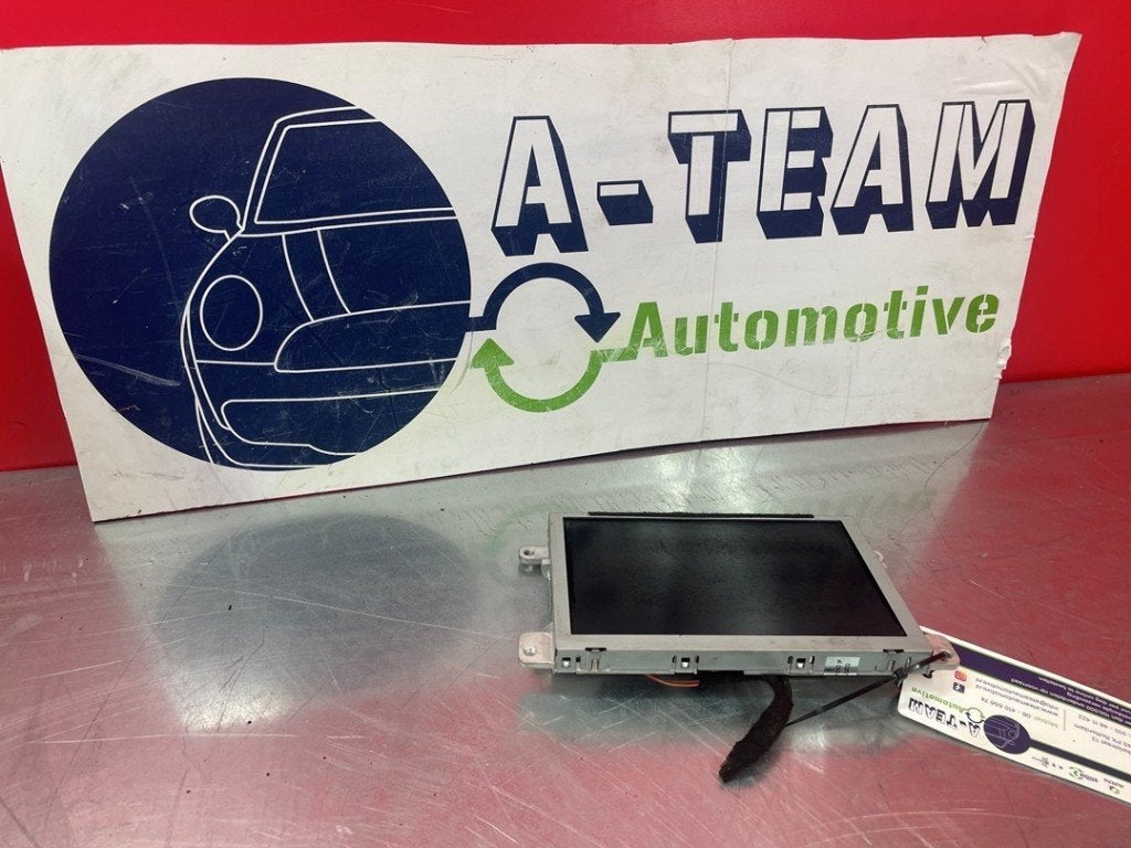 ECRAN GPS Audi A5 (8T3) (01-2007/01-2017) (|8R0919604A|), Auto-Union-Straße  1,
85057  Ingolstadt, DE, Info@audi.de, Audi, Utilisé
