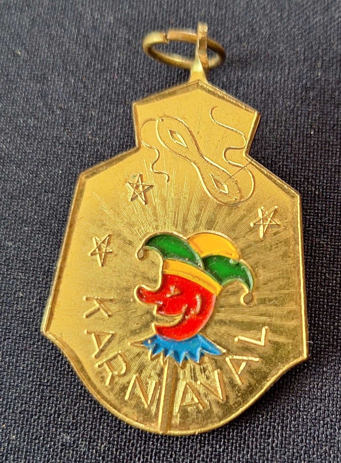 Carnaval, Collections, Broches, Pins & Badges, Enlèvement ou Envoi