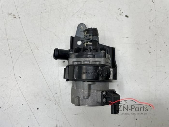 VW Passat B8 waterpomp, Ophalen of Verzenden, Gebruikt