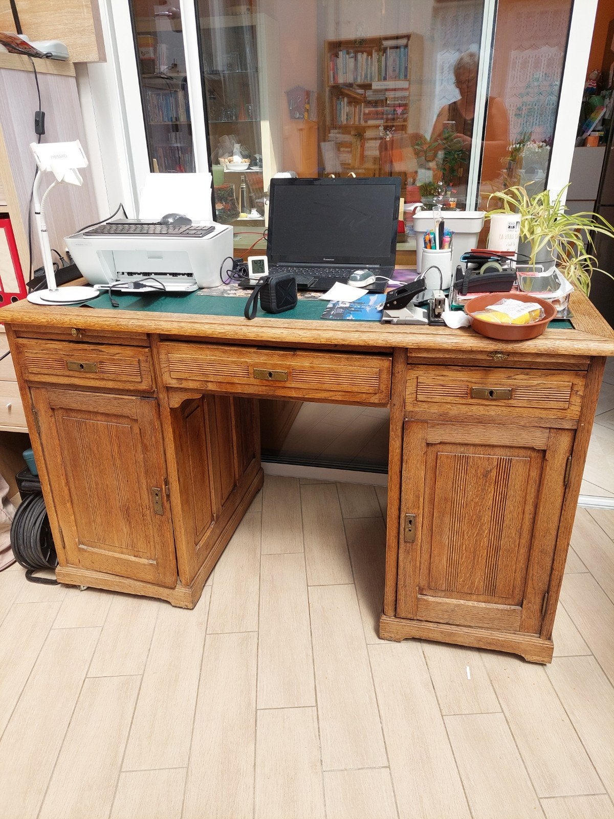 Bureau de notaire chêne + chaise, Enlèvement