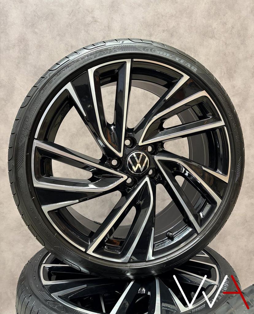 19” Volkswagen Golf 8 GTI GTD “Adelaide” velgen Origineel, Auto-onderdelen, Banden en Velgen, 19 inch, Gebruikt, -, -