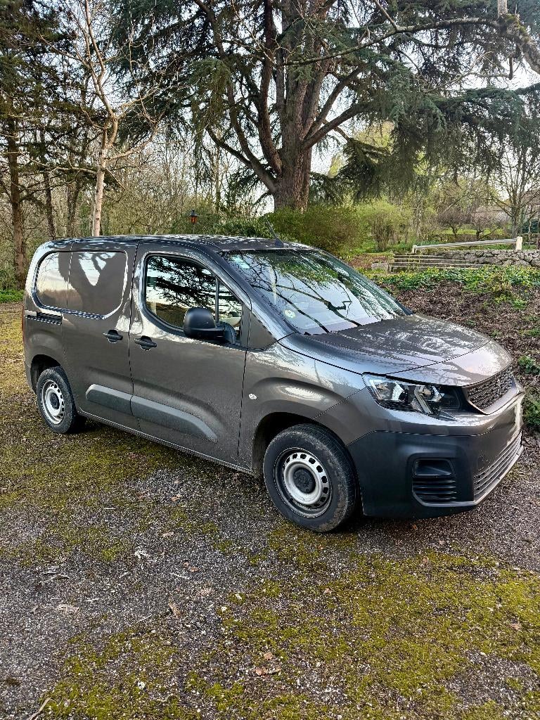 Peugeot Partner 2019, Auto's, Start-stop-systeem, 1199 cc, Handgeschakeld, Particulier