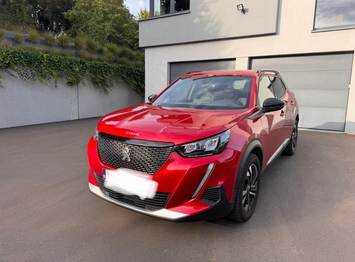 Peugeot2008 . BoîteAuto . 131ch . PackAllure . RougeSaphir, Autos, Rouge, Achat, 1200 kg, Entretenue par le concessionnaire
