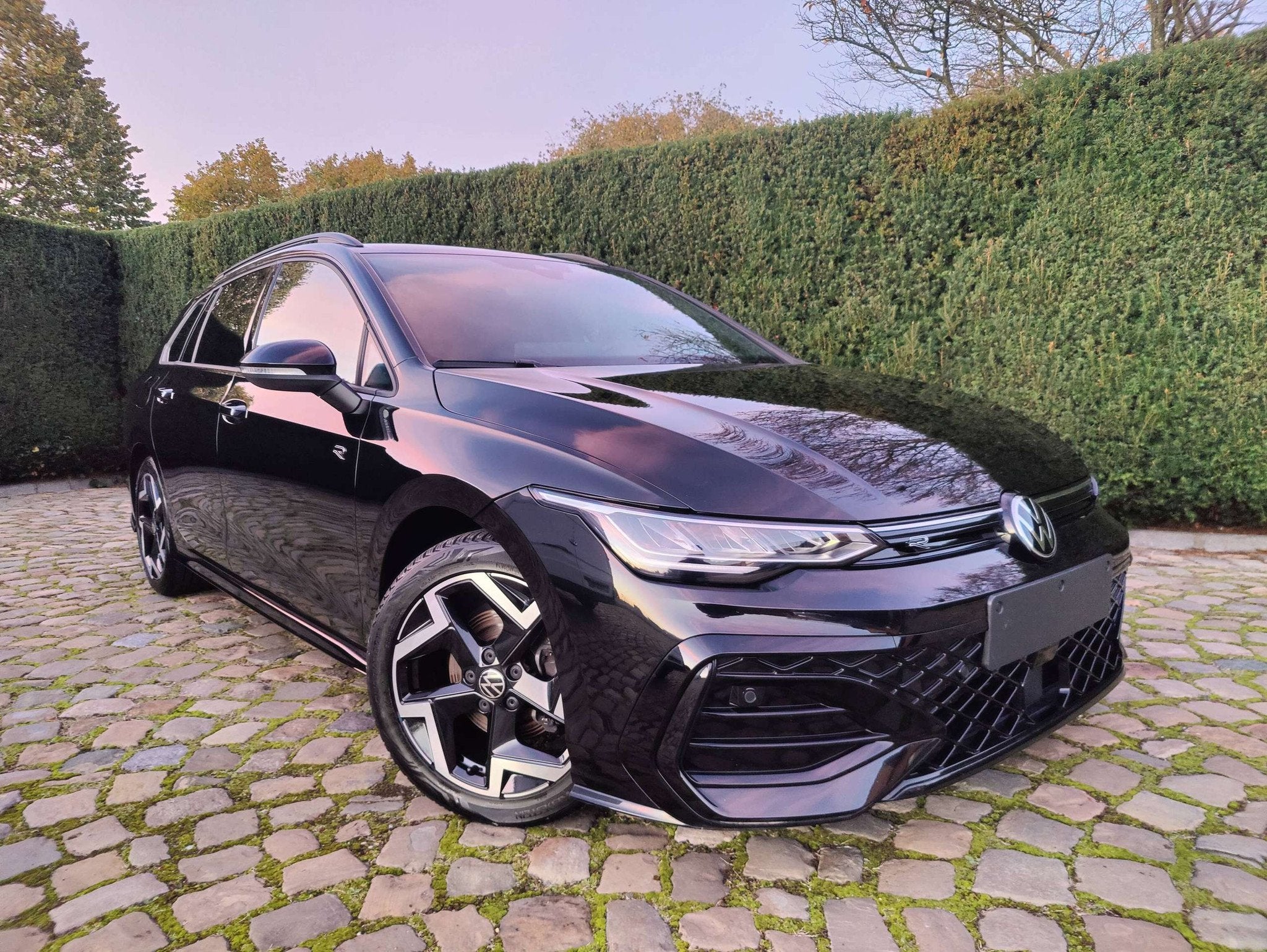 Volkswagen Golf Variant 8,5 Variant 1.5 TSI R-line, Auto's, Voorwielaandrijving, 4 cilinders, Alcantara, Zwart
