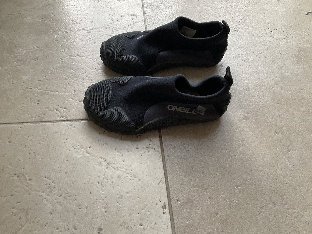 Waterschoenen O’Neill maat 29-30, Sports nautiques & Bateaux, Vêtements nautiques, Enlèvement ou Envoi