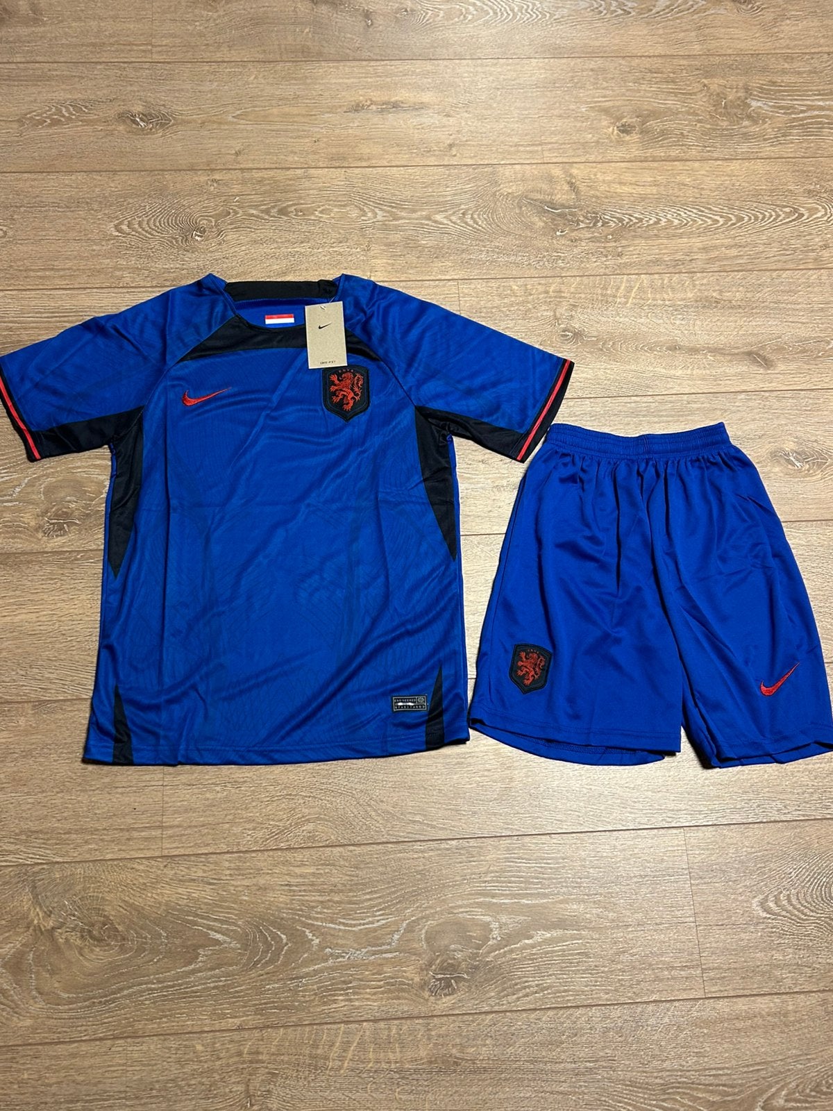 Nederlands Elftal Voetbal Zomerset Tenu - NIEUW!, Taille S, Enlèvement, Neuf, Set