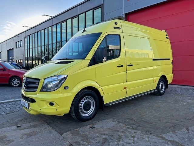 Mercedes-Benz 319 CDI L2H2 Ambulance Ambulance (bj 2018), Automaat, Gebruikt, Euro 6, 2987 cc
