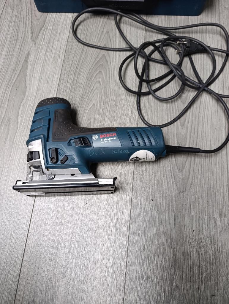 Scie sauteuse à louer, Neuf, 600 à 1200 watts, 70 mm ou plus, Enlèvement
